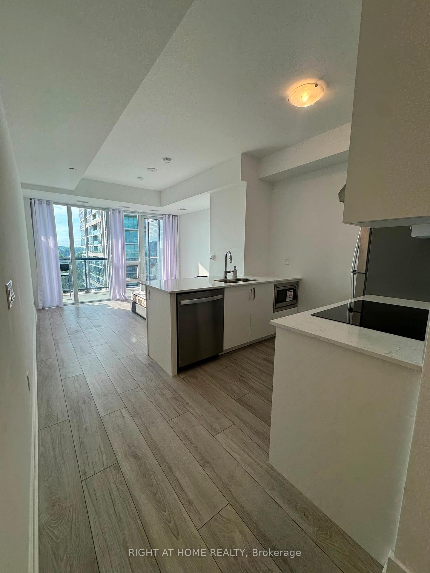 1035-southdown-road-mississauga-ontario-w13564824