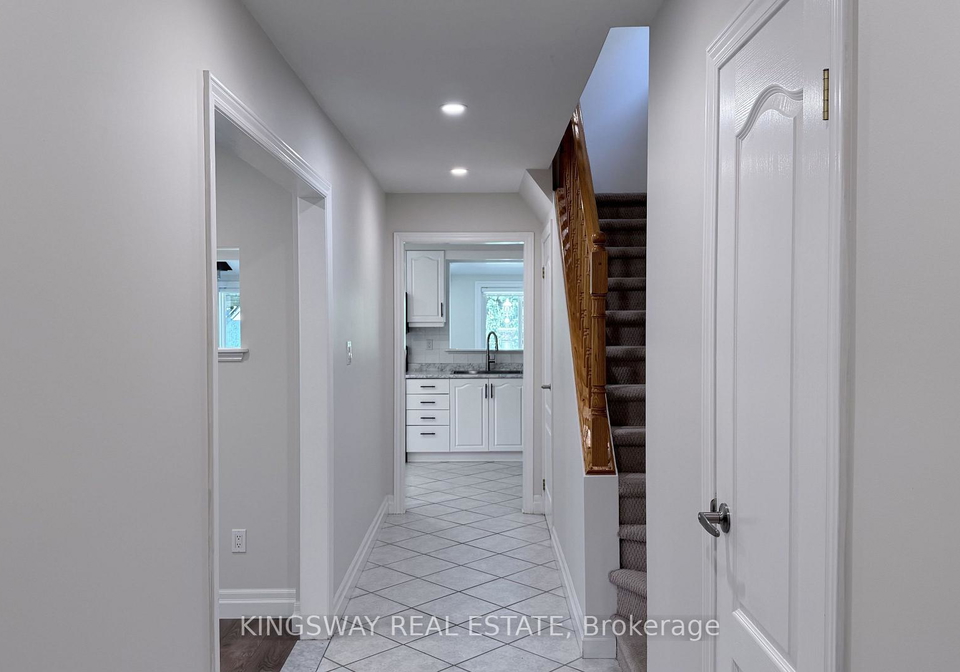 3123-bartholomew-crescent-mississauga-ontario-w13565140