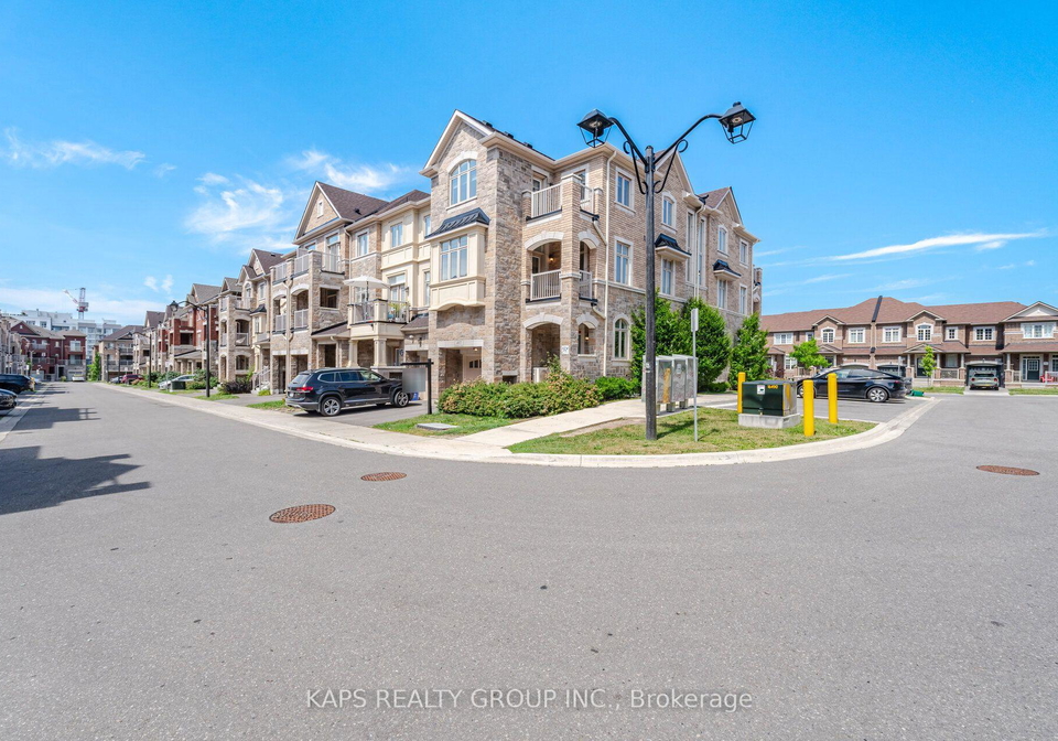 497-manhattan-common-oakville-ontario-w13565174