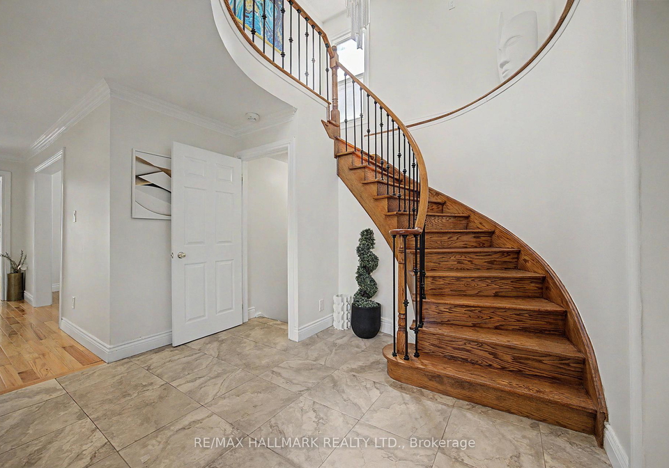 329-kingsbridge-garden-circle-mississauga-ontario-w13565616