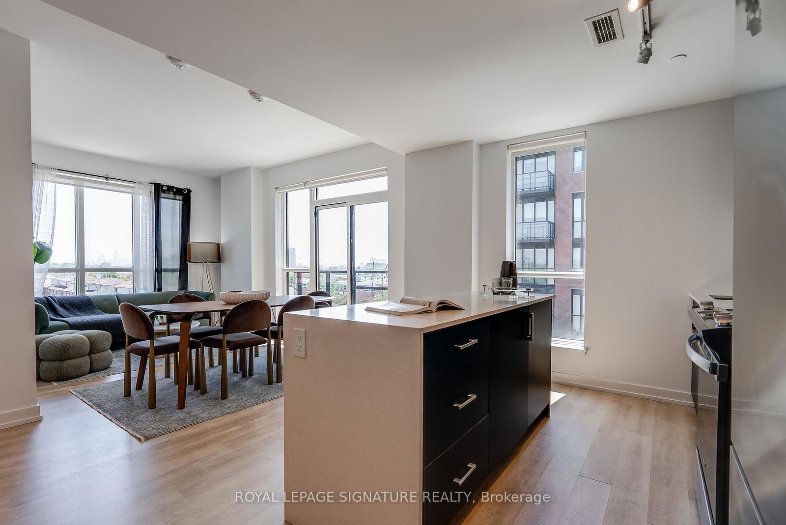 2300-st-clair-avenue-w-toronto-toronto-ontario-w13565652