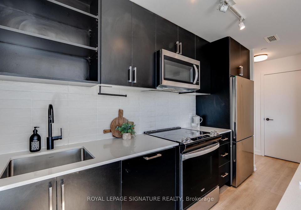 2300-st-clair-avenue-w-toronto-toronto-ontario-w13565652