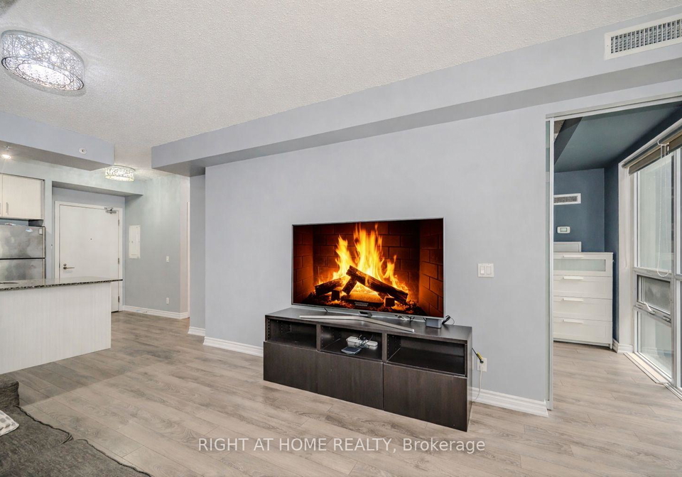 15-james-finlay-way-toronto-york-ontario-w13565902