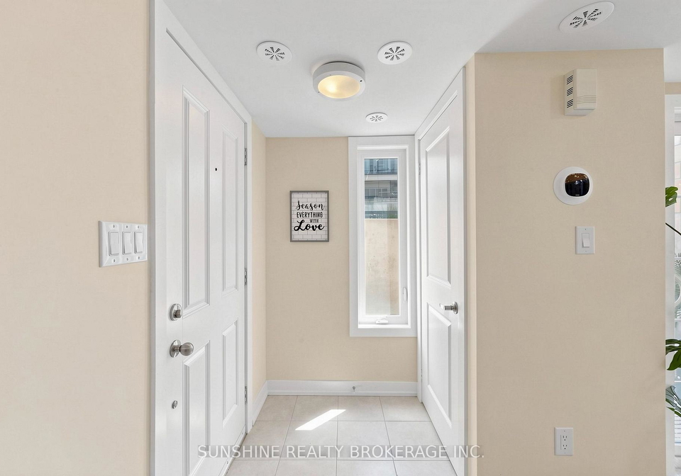 2335-sheppard-avenue-w-toronto-york-ontario-w13566004