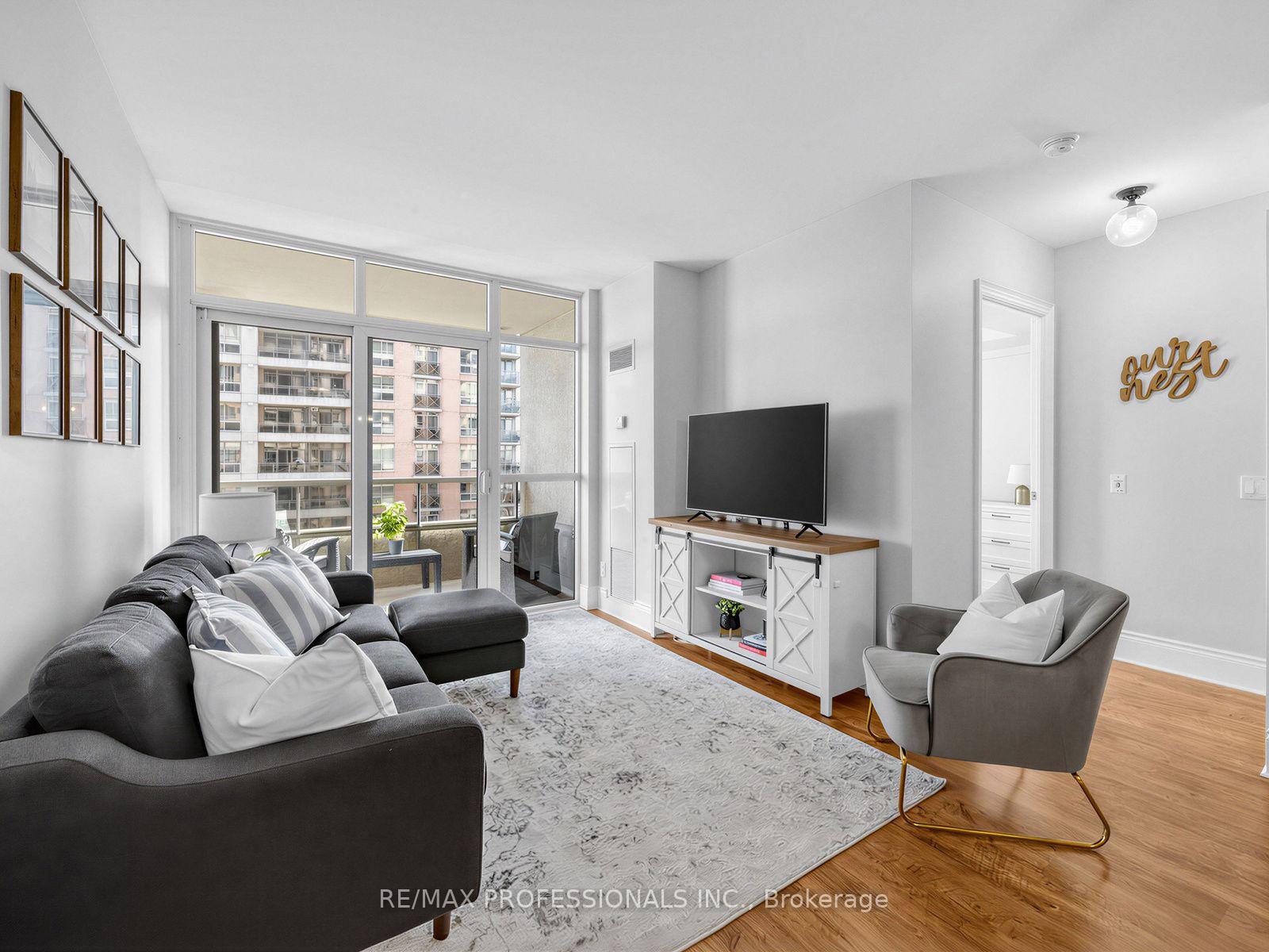 5233-dundas-street-w-toronto-etobicoke-ontario-w13566040