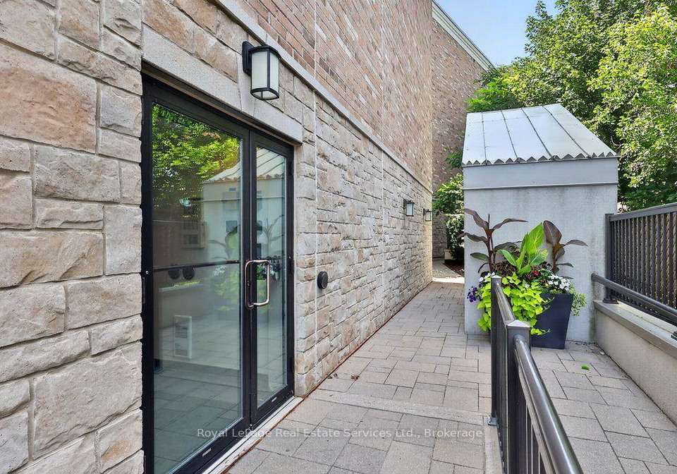 73-washington-avenue-oakville-ontario-w13566176