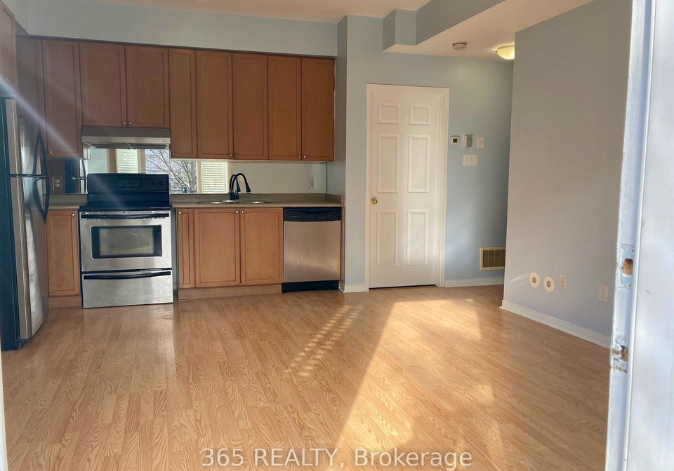 4975-southampton-drive-mississauga-ontario-w13566386