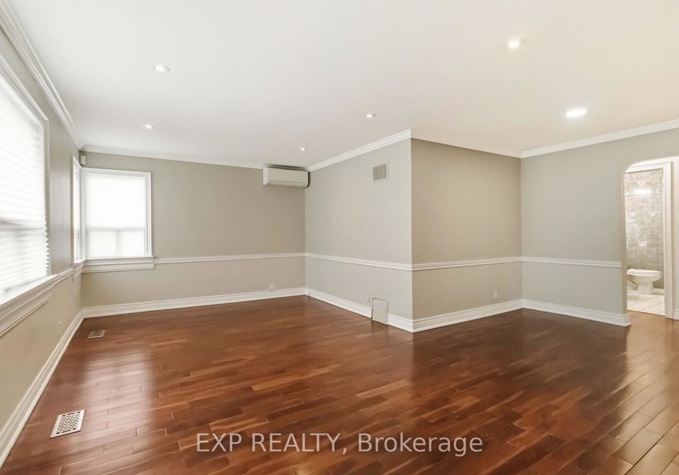 133-cornelius-parkway-toronto-north-york-ontario-w13566562