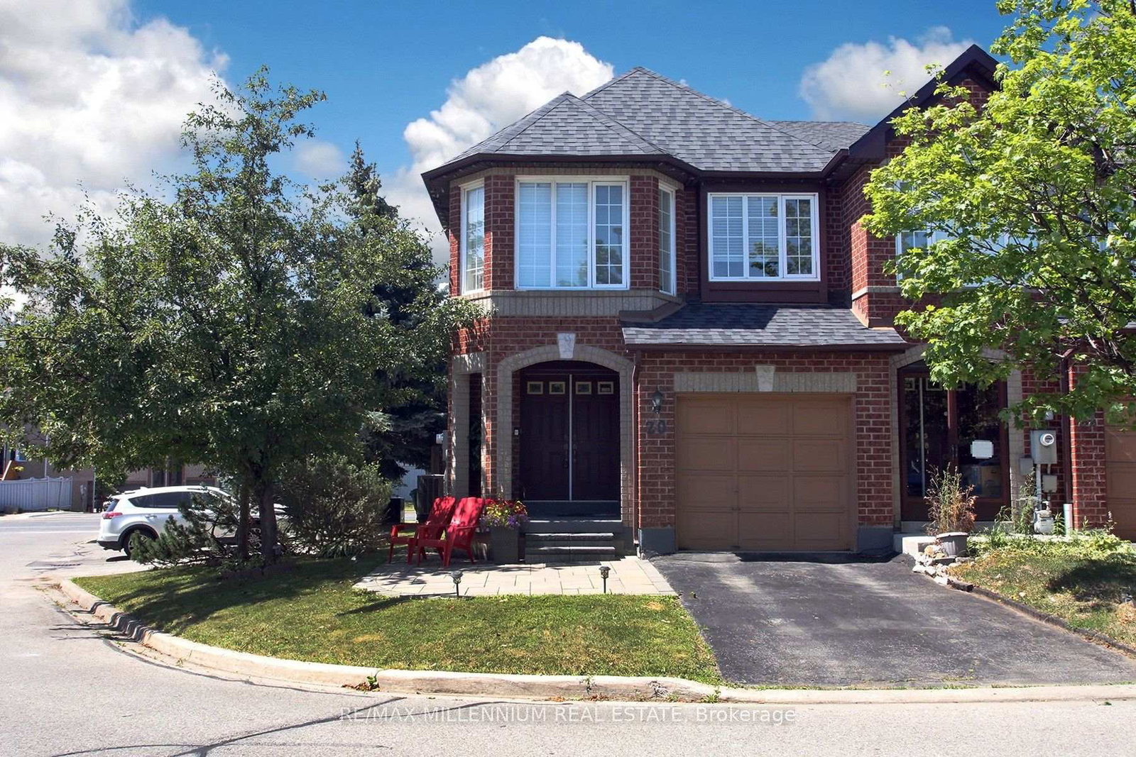 kenwood-drive-brampton-ontario-w13566912