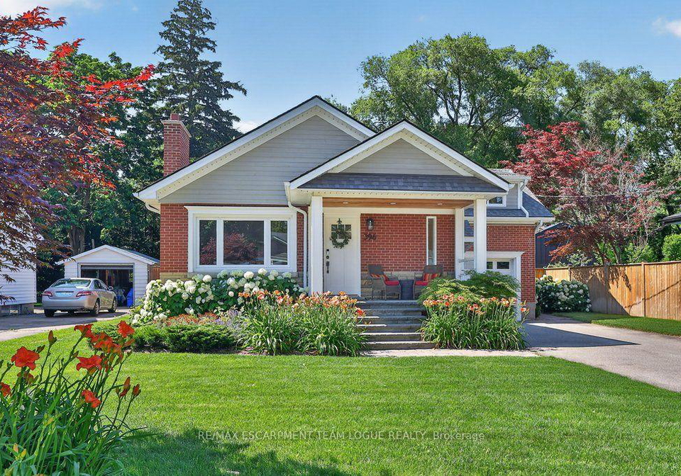 396-pepper-drive-burlington-ontario-w13567166