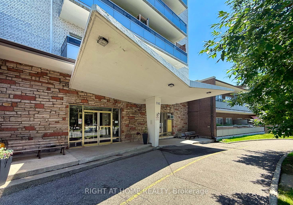 785-browns-line-toronto-etobicoke-ontario-w13567192