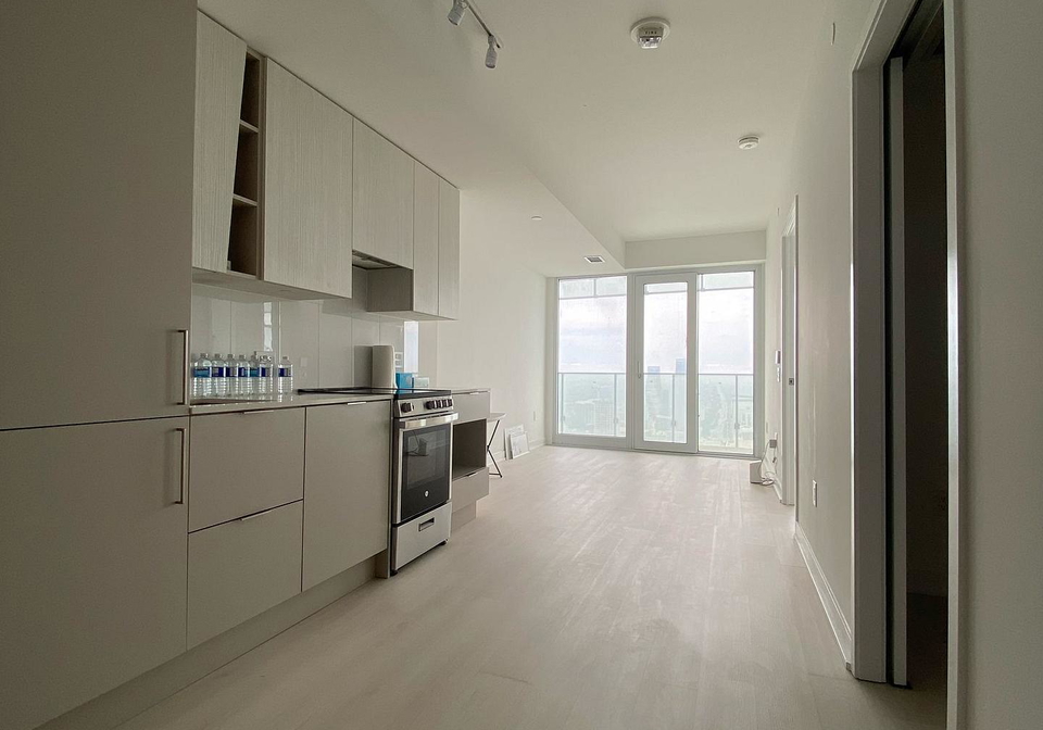 3900-confederation-parkway-mississauga-ontario-w13567594