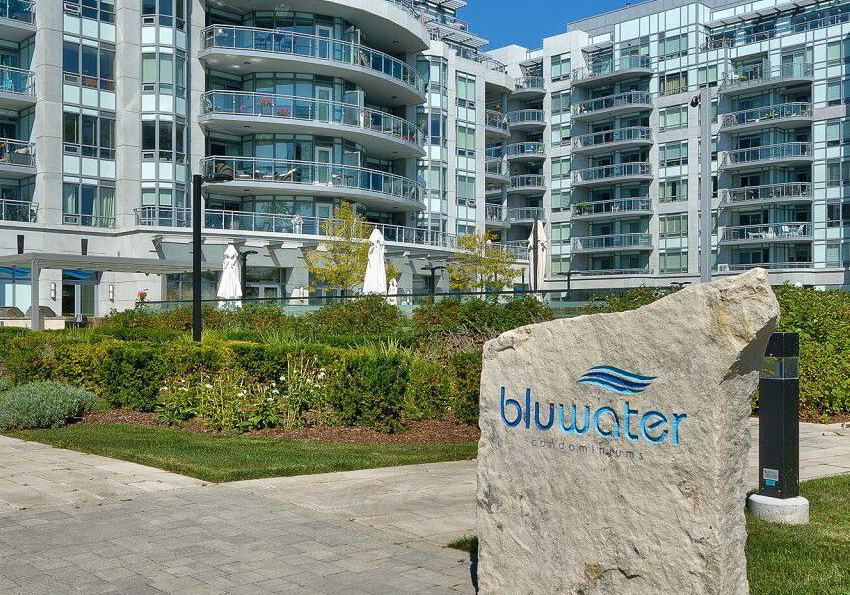 3500-lakeshore-road-w-oakville-ontario-w13567722
