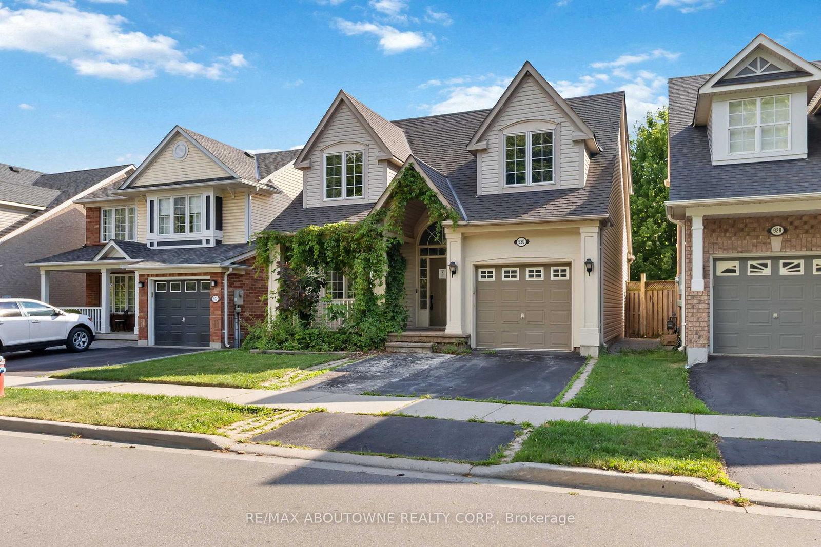 930-lancaster-boulevard-milton-ontario-w13567848