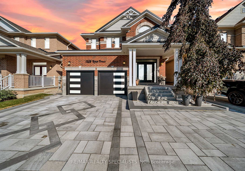 1328-rolph-terrace-milton-ontario-w13568324