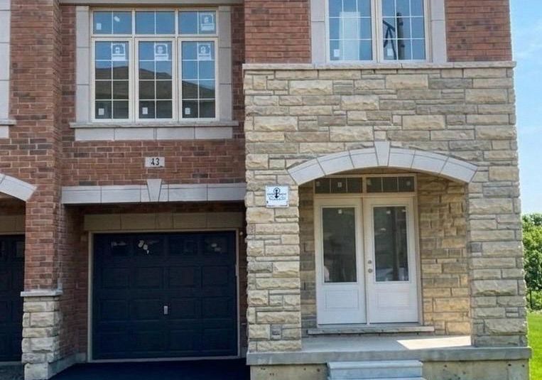 82-aspen-hills-road-brampton-ontario-w13568464