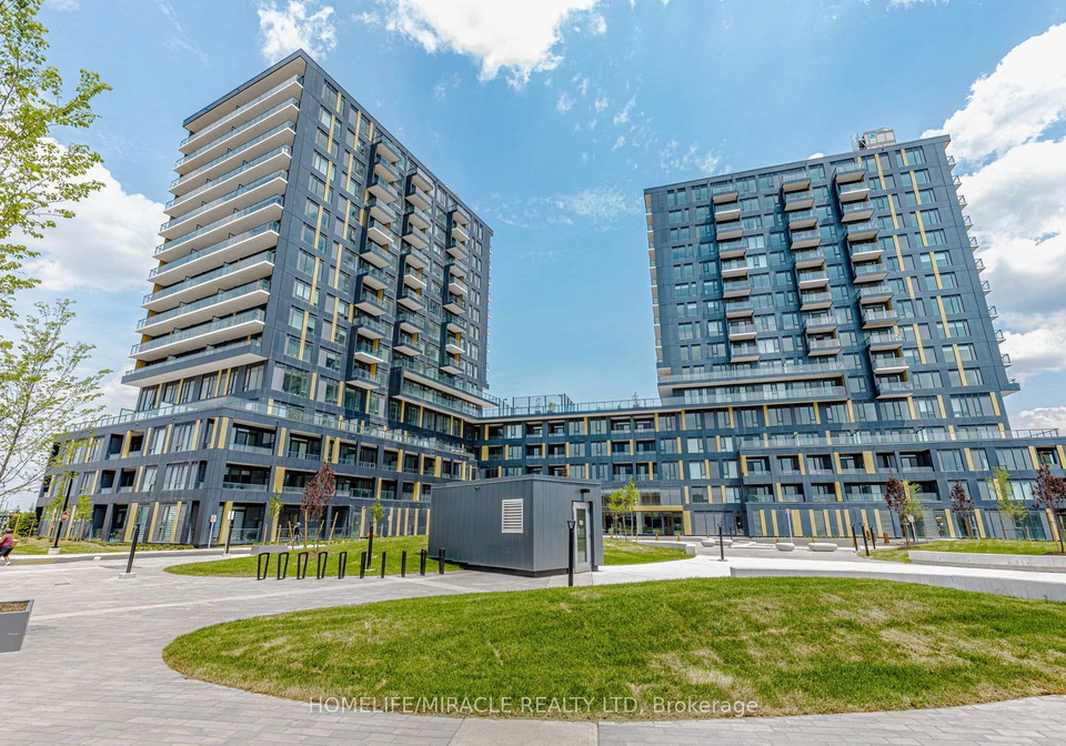 4878-powers-common-burlington-ontario-w13568610