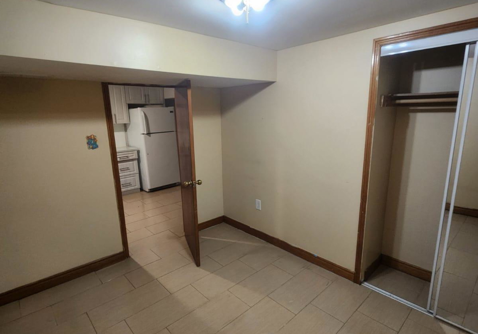 2631-roblo-road-mississauga-ontario-w13568696