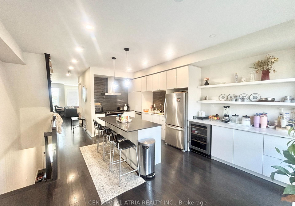 193-sabina-drive-oakville-ontario-w13568734