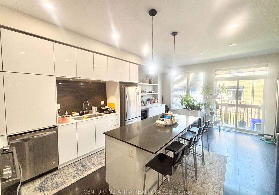 193-sabina-drive-oakville-ontario-w13568734