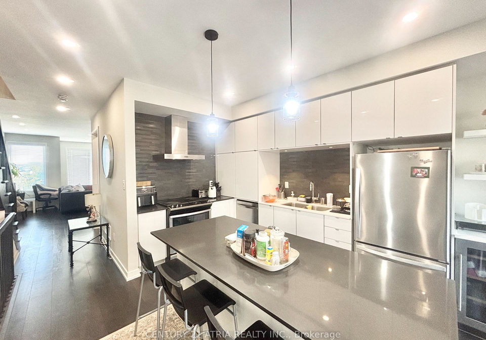 193-sabina-drive-oakville-ontario-w13568734