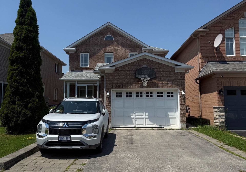 1081-blueheron-boulevard-mississauga-ontario-w13568742