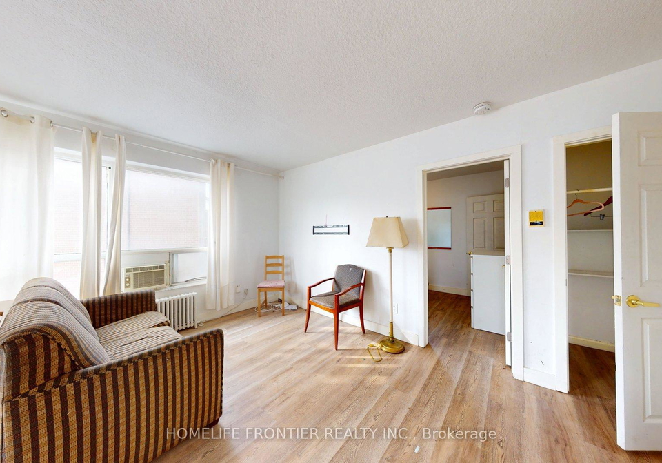 1110-weston-road-toronto-north-york-ontario-w13568744