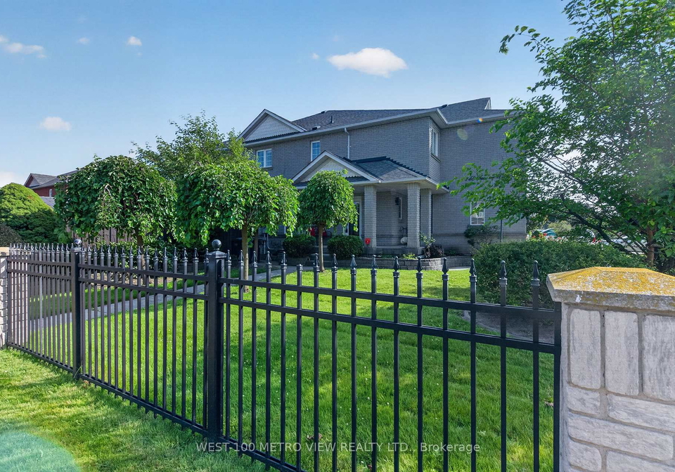 748-summer-park-crescent-mississauga-ontario-w13568806