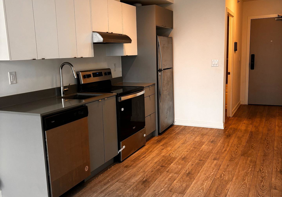 3200-dakota-common-burlington-ontario-w13568950