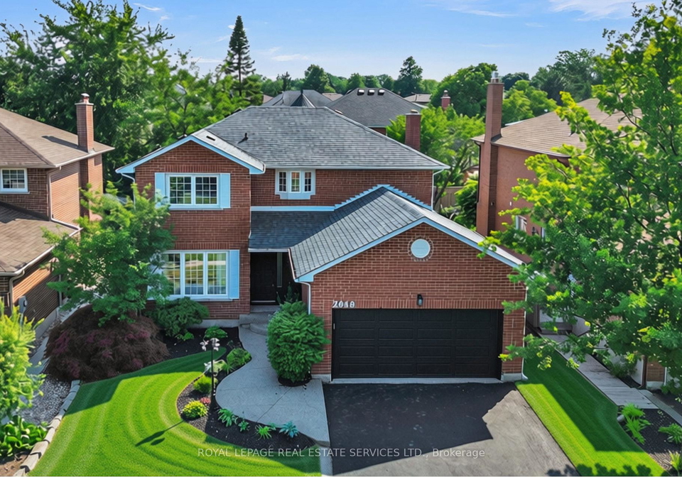 2048-sixth-line-oakville-ontario-w13569022