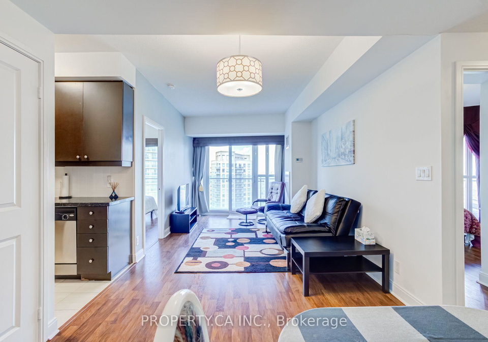 50-absolute-avenue-mississauga-ontario-w13569440