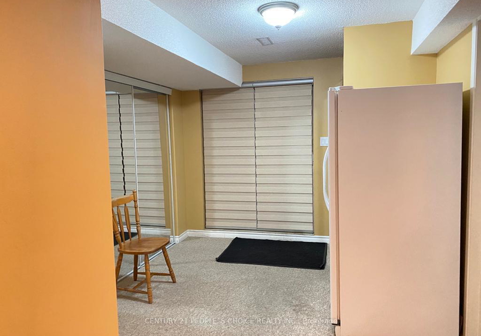 854-knotty-pine-grove-mississauga-ontario-w13569480