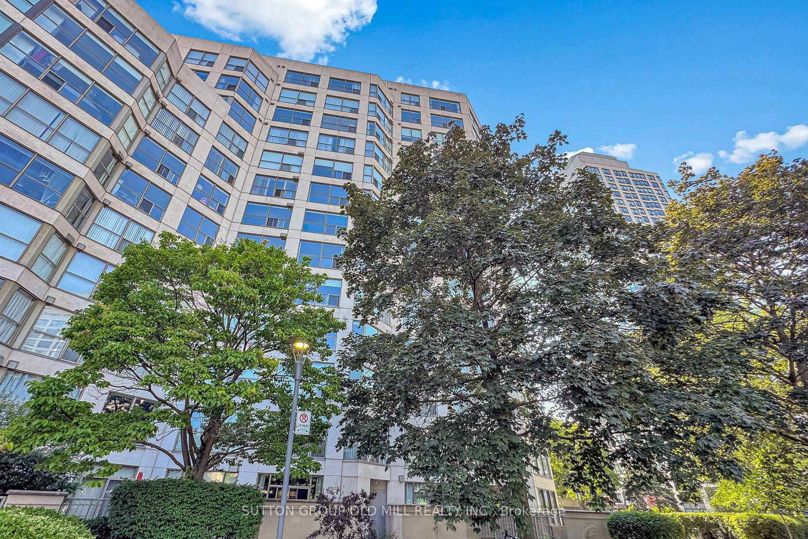 2267-lake-shore-boulevard-w-toronto-etobicoke-ontario-w13569570