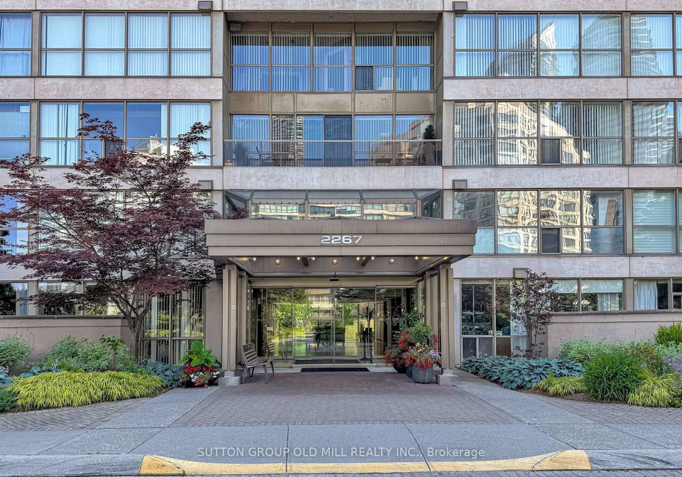 2267-lake-shore-boulevard-w-toronto-etobicoke-ontario-w13569570