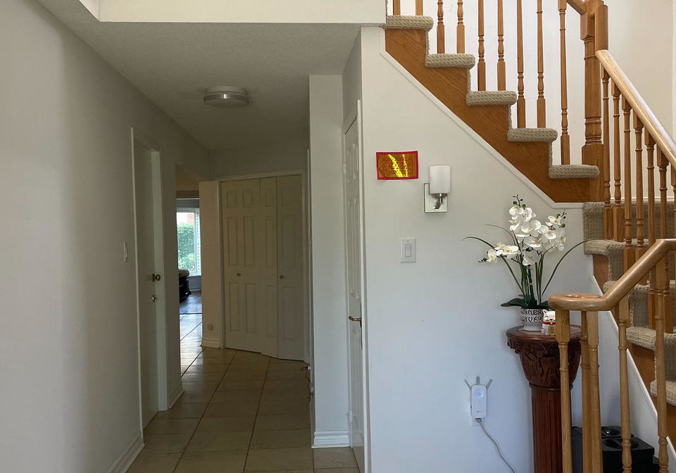 4072-colonial-drive-mississauga-ontario-w13569762