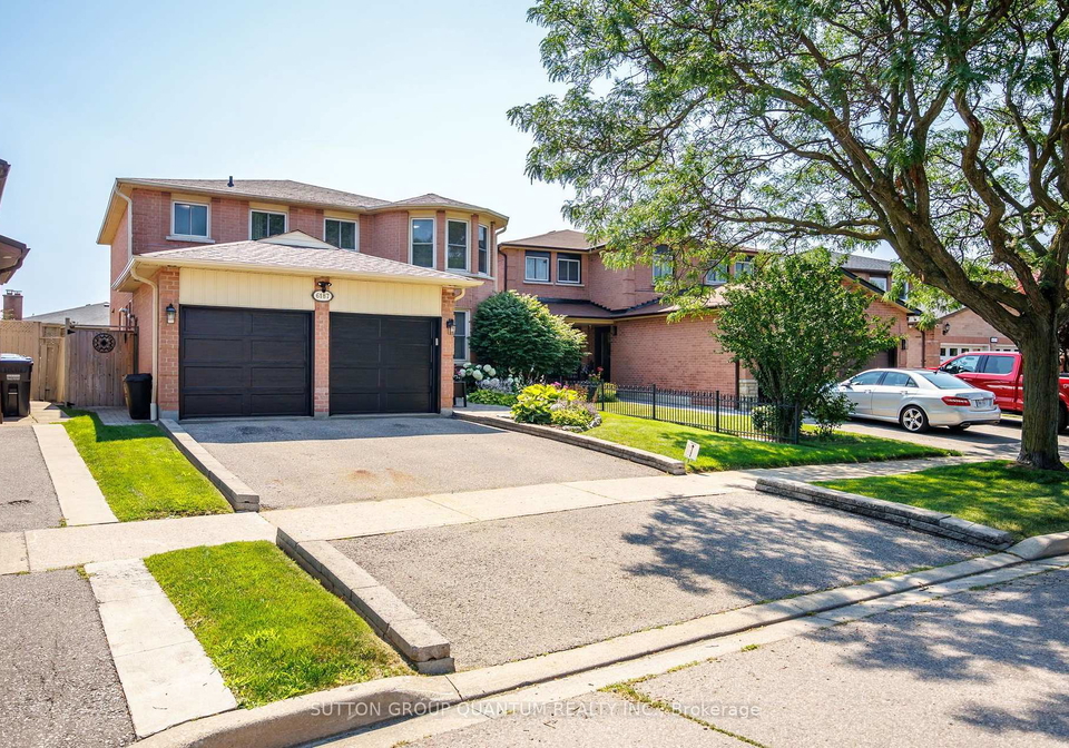 6187-camgreen-circle-mississauga-ontario-w13569886