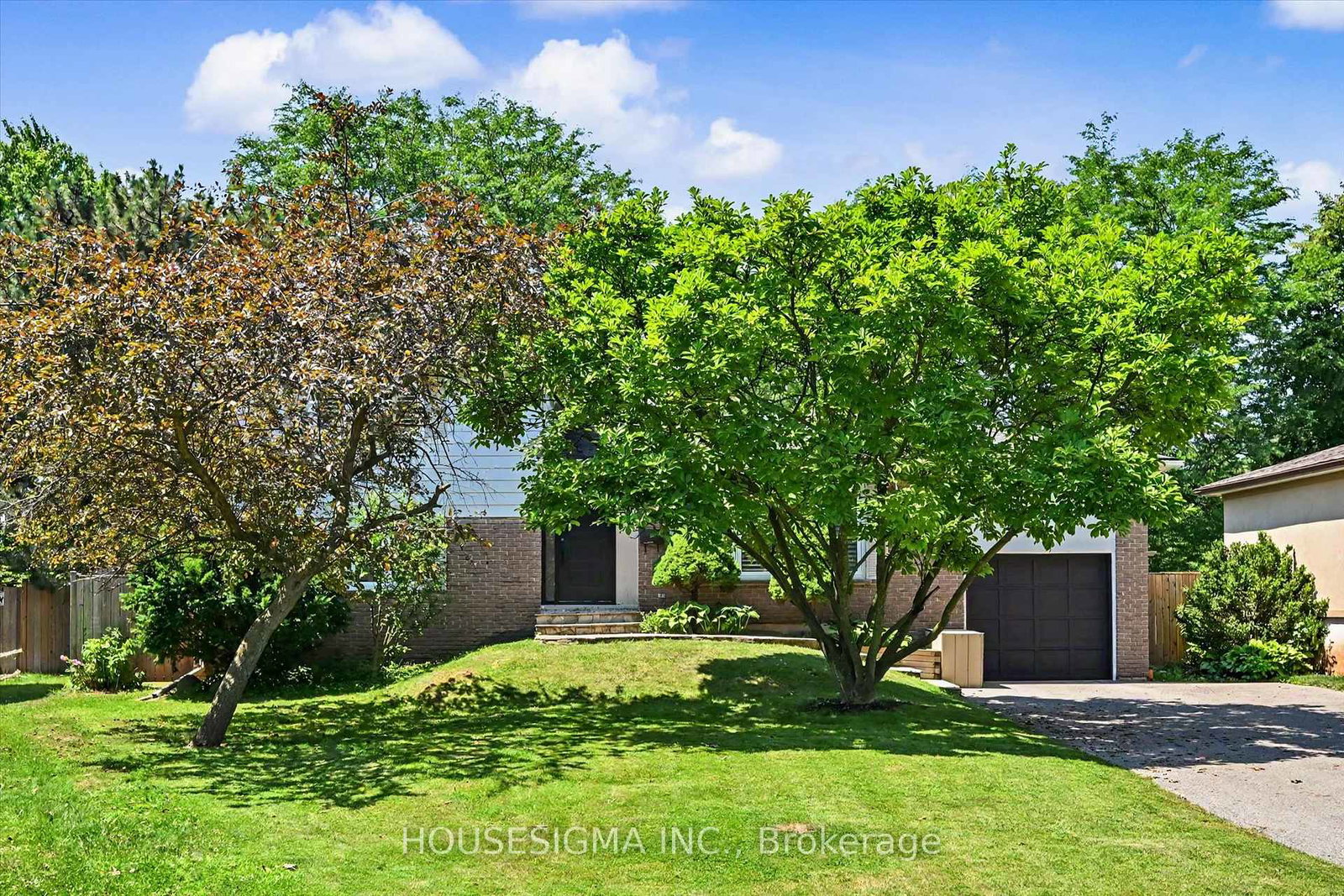 444-withnell-crescent-oakville-ontario-w13569974