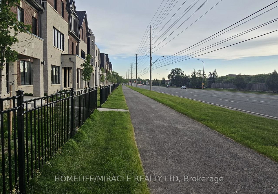 5911-saigon-street-mississauga-ontario-w13570012