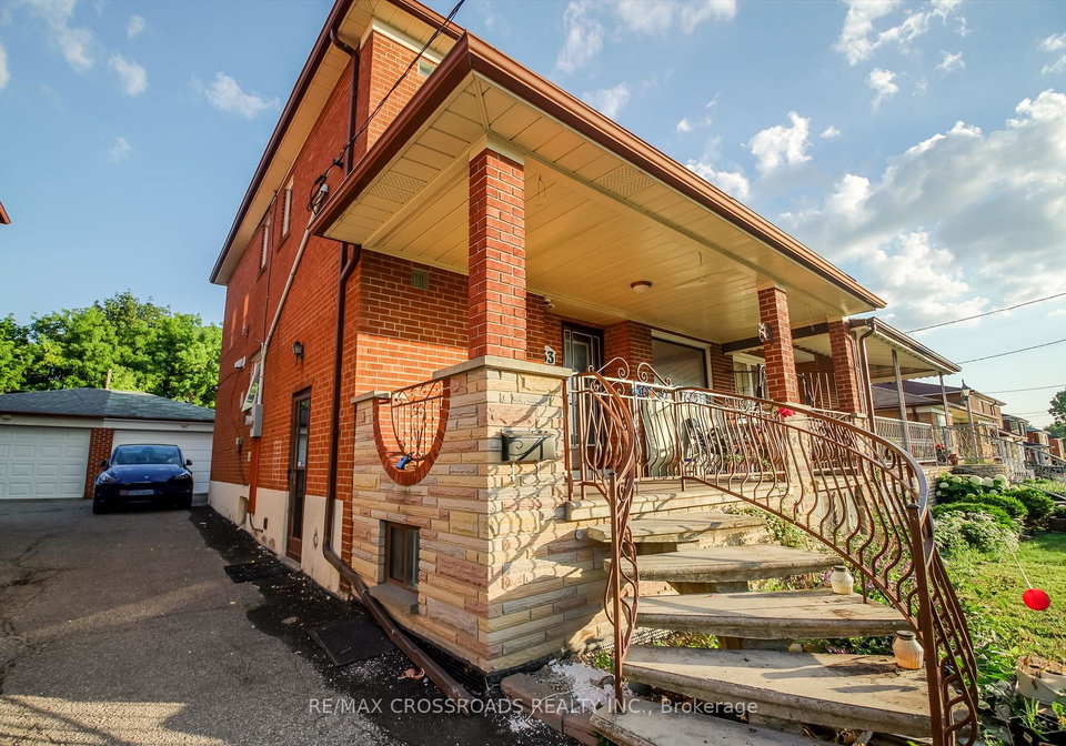 53-giltspur-drive-toronto-york-ontario-w13570032