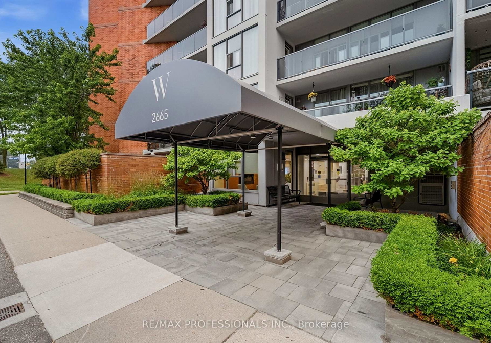 2665-windwood-drive-mississauga-ontario-w13570036