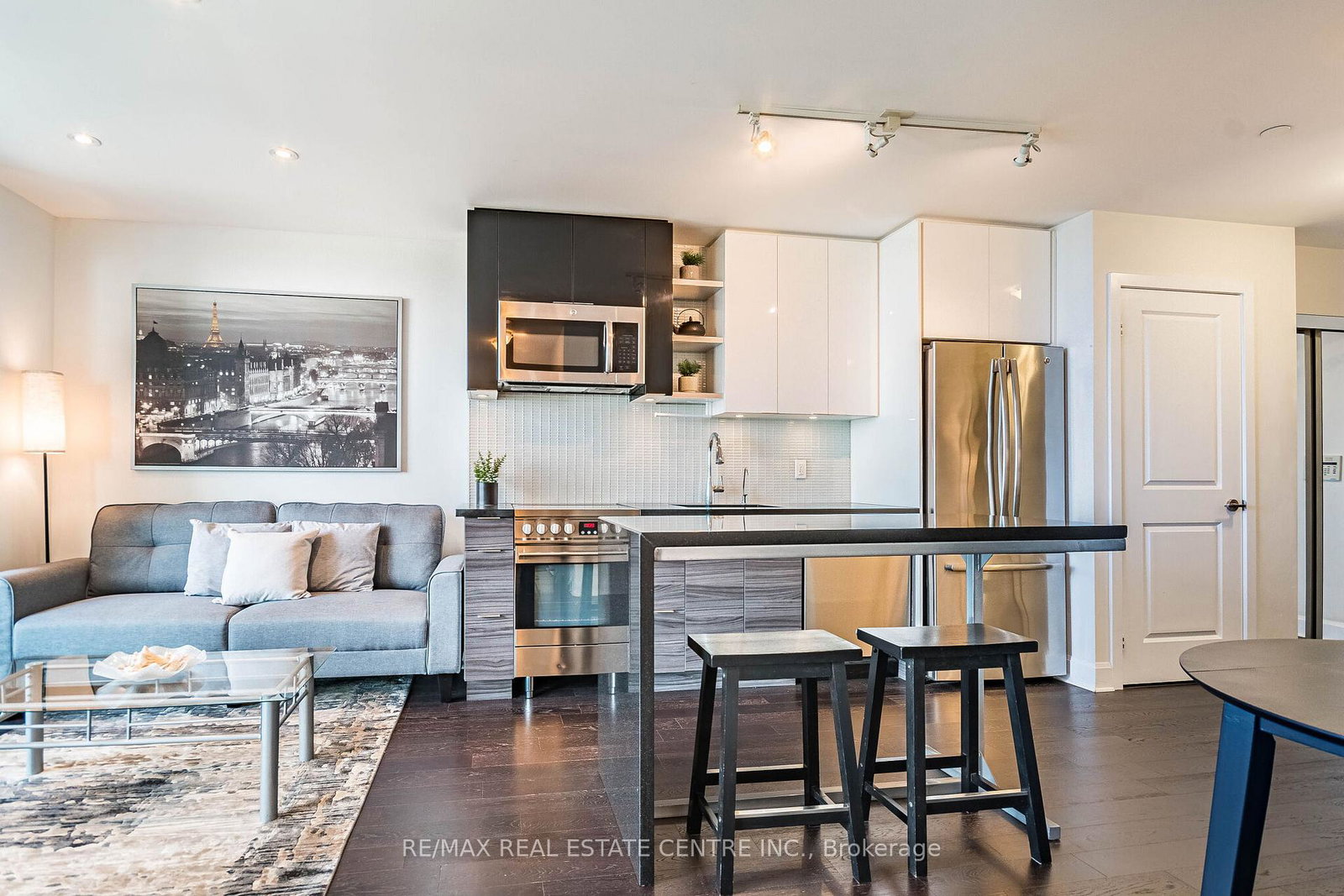 33-shore-breeze-drive-toronto-etobicoke-ontario-w13570040