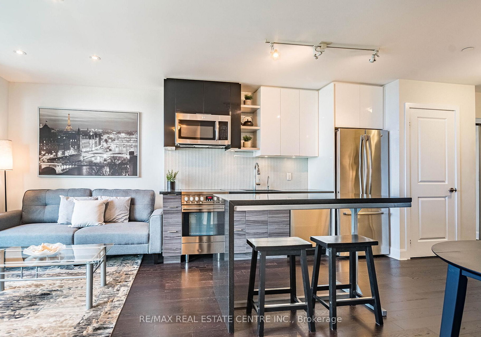 33-shore-breeze-drive-toronto-etobicoke-ontario-w13570040