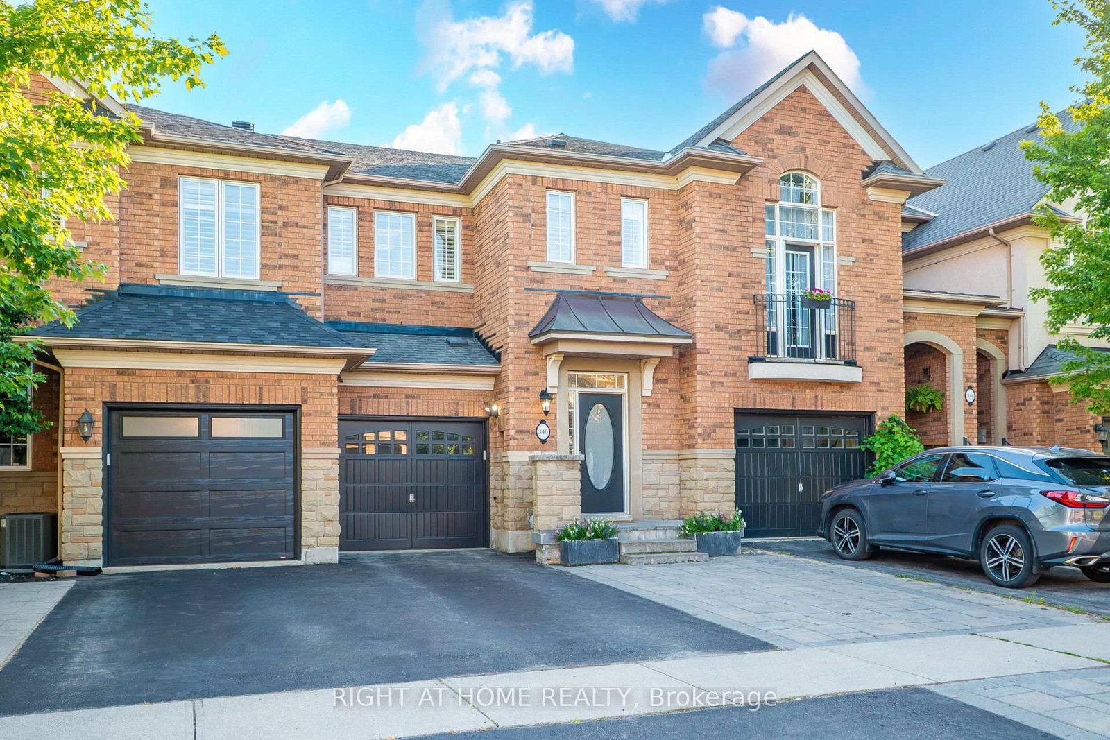 346-creek-path-avenue-oakville-ontario-w13570104