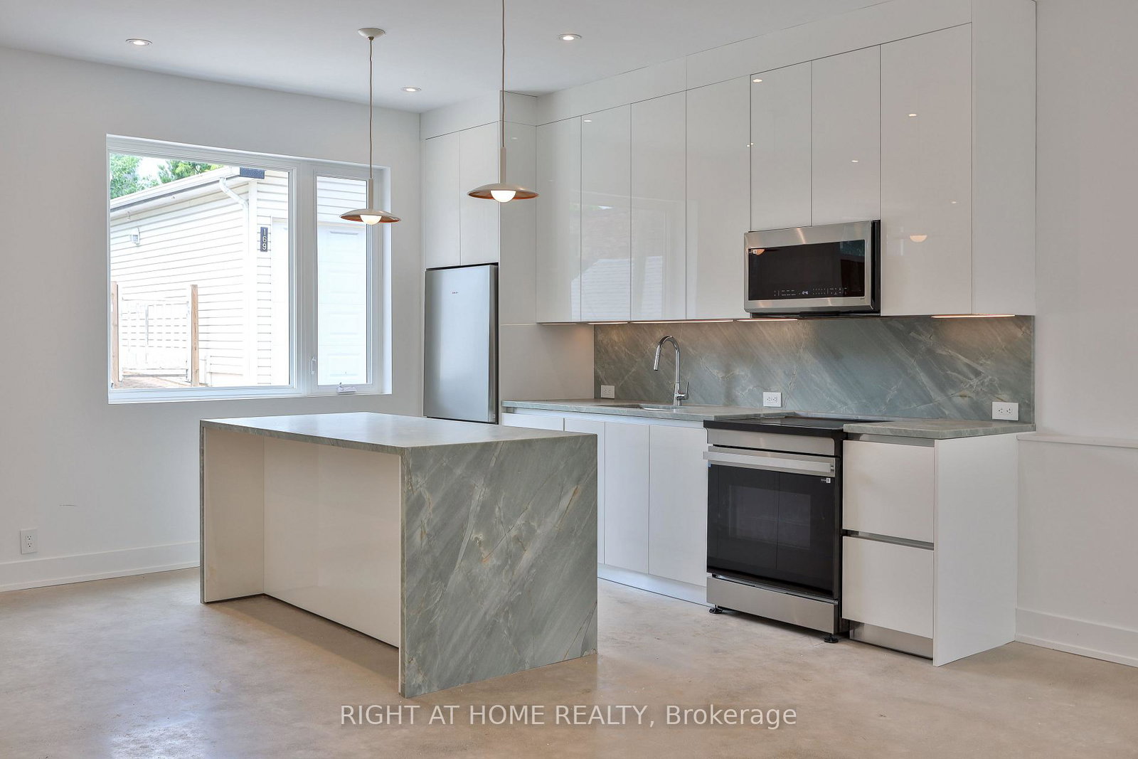 266-indian-grove-toronto-toronto-ontario-w13570118