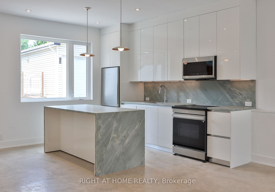 266-indian-grove-toronto-toronto-ontario-w13570118