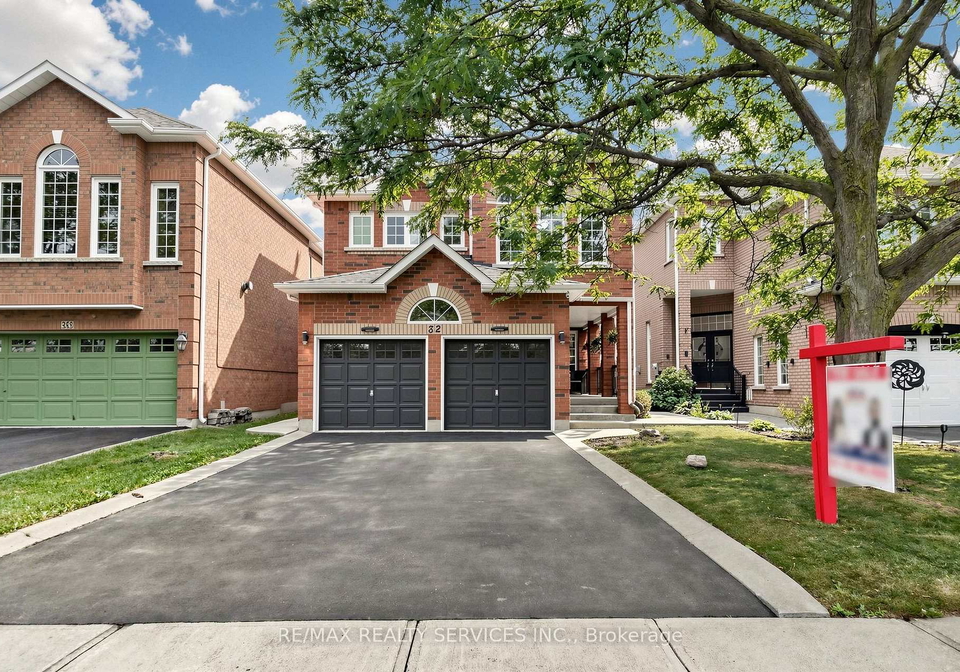 32-hillpath-crescent-brampton-ontario-w13570200