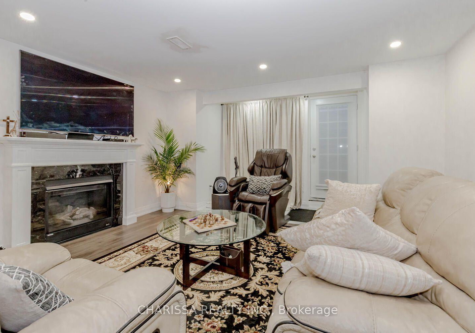 3321-mintwood-circle-oakville-ontario-w13570288