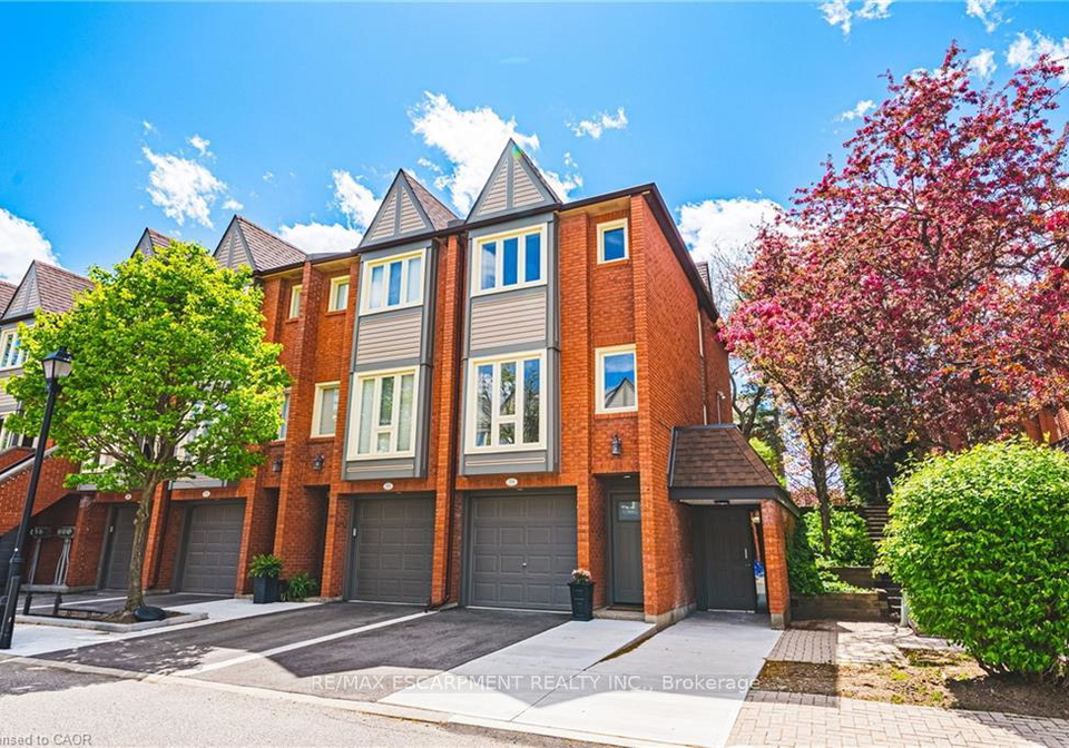 895-maple-avenue-burlington-ontario-w13570460