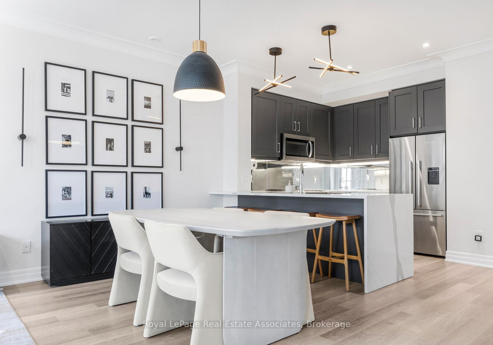 657-cricklewood-drive-mississauga-ontario-w13570560