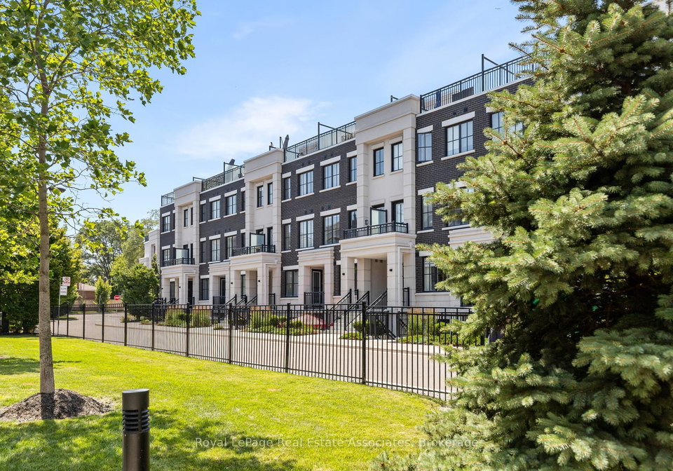 657-cricklewood-drive-mississauga-ontario-w13570560